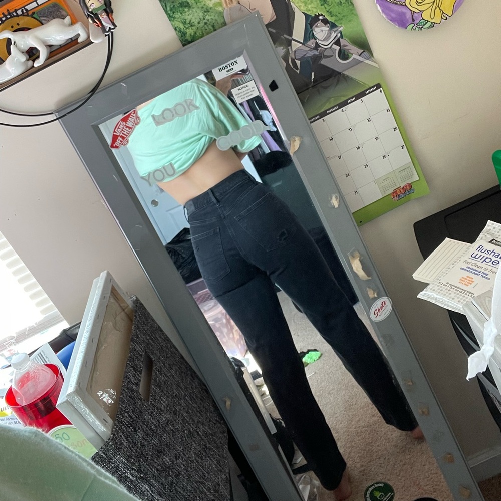 American Eagle highest rise 90’s boyfriend jean - Picture 6 of 9